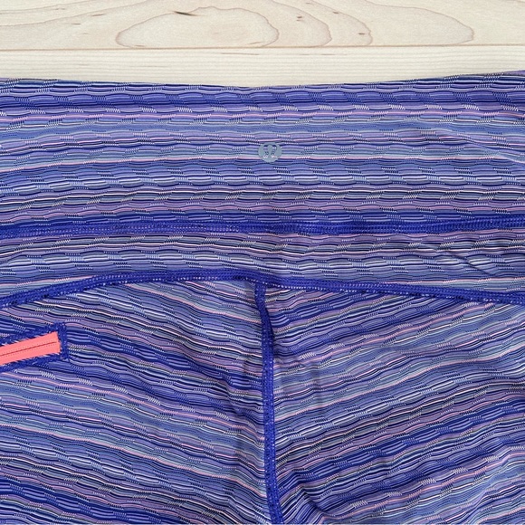 Lululemon cropped leggings - Picture 6 of 7